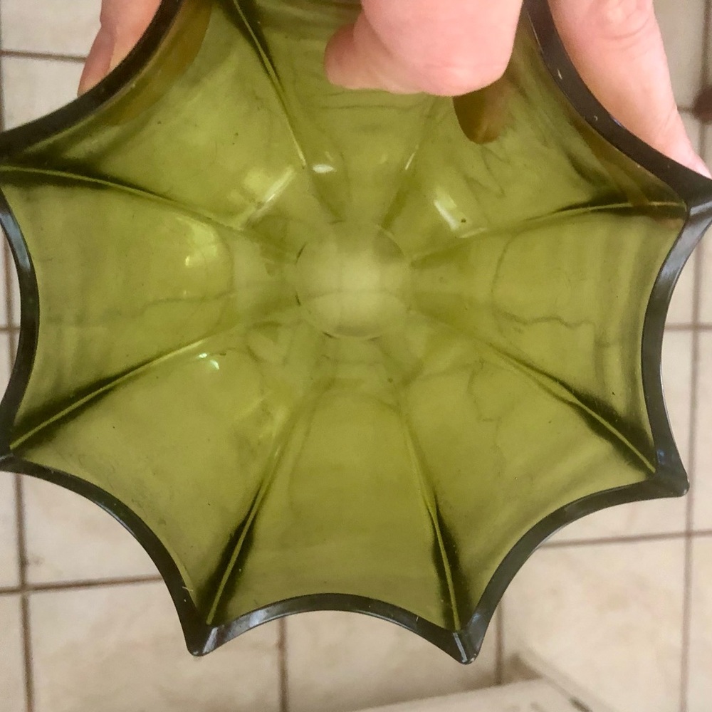 Vintage Emerald Green Glass Bowl Circa 1950s